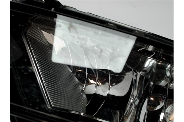 Recambio de faro antiniebla izquierdo para seat leon (5f1) referencia OEM IAM 6J9941701A 0110770100685175 