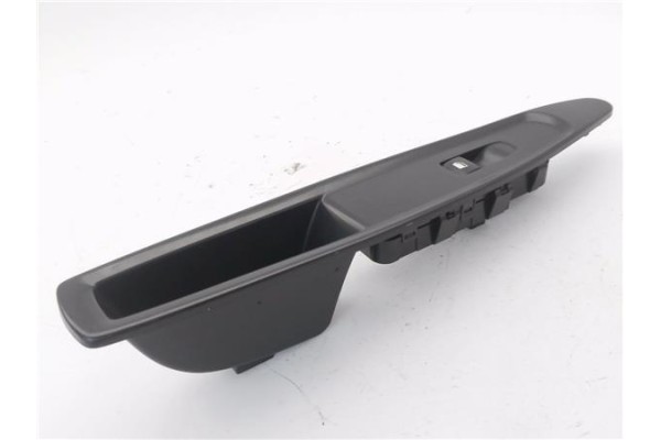 Recambio de mando elevalunas delantero derecho para citroen c4 berlina 1.4 16v referencia OEM IAM 9651468677  