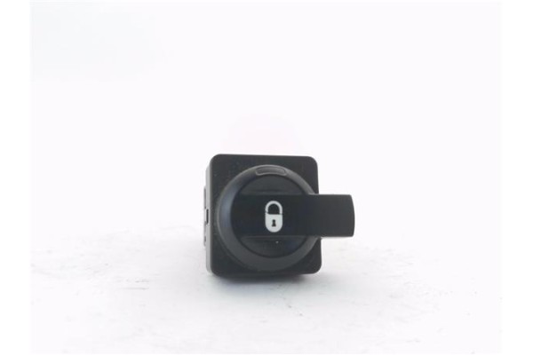 Recambio de boton cierre centralizado para citroen c4 berlina 1.4 16v referencia OEM IAM 96476626  