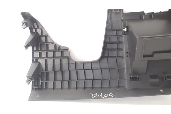 Recambio de embellecedor salpicadero para renault grand scénic iii (jz0/1_) 1.5 dci referencia OEM IAM 689210017R  