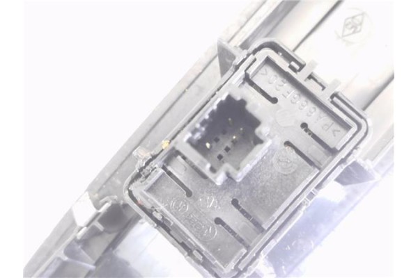 Recambio de mando elevalunas delantero derecho para renault grand scénic iii (jz0/1_) 1.5 dci referencia OEM IAM 809600016R  