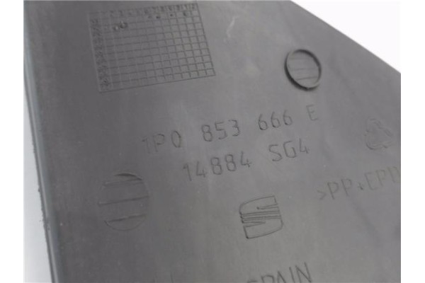 Recambio de rejilla paragolpes delantero derecha para seat leon (1p1) 1.9 tdi referencia OEM IAM 1P0853666E  