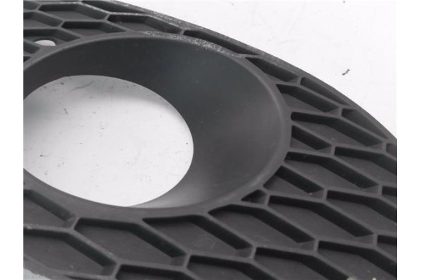 Recambio de rejilla paragolpes delantero derecha para seat leon (1p1) 1.9 tdi referencia OEM IAM 1P0853666E  