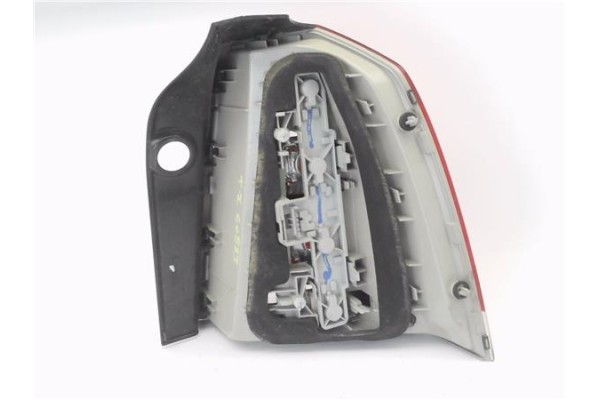 Recambio de piloto trasero izquierdo para opel zafira 1.9 cdti referencia OEM IAM 21729016  