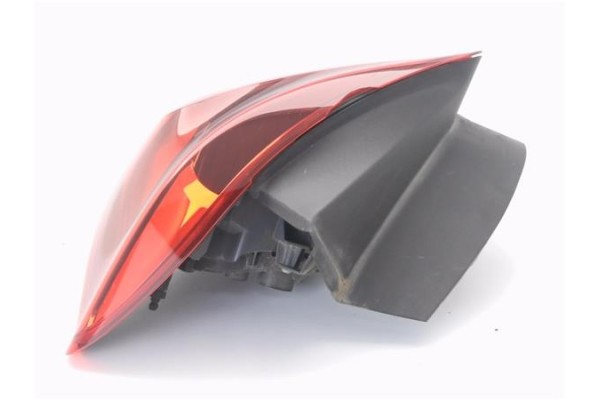 Recambio de piloto trasero derecho para bmw serie 1 berlina 5p (f20) 1.6 118i referencia OEM IAM 6321727009608  