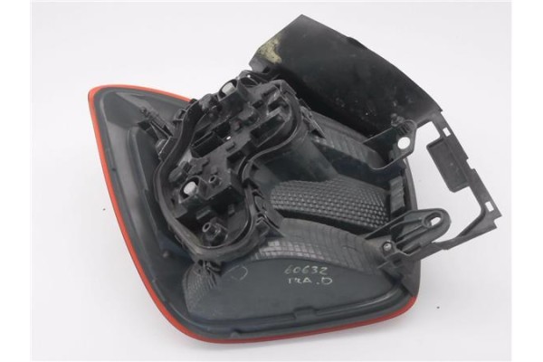 Recambio de piloto trasero derecho para bmw serie 1 berlina 5p (f20) 1.6 118i referencia OEM IAM 6321727009608  