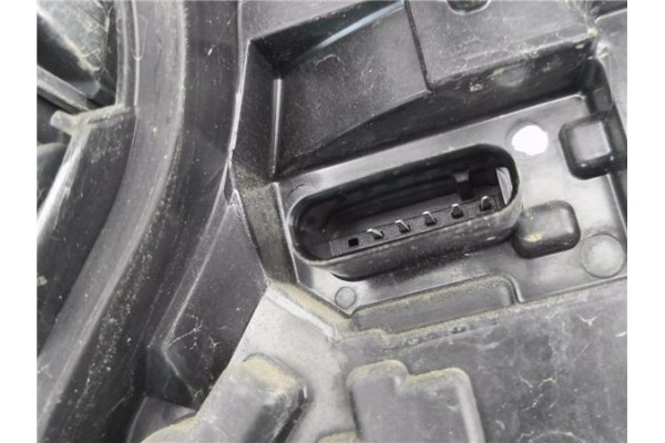 Recambio de piloto trasero derecho para bmw serie 1 berlina 5p (f20) 1.6 118i referencia OEM IAM 6321727009608  