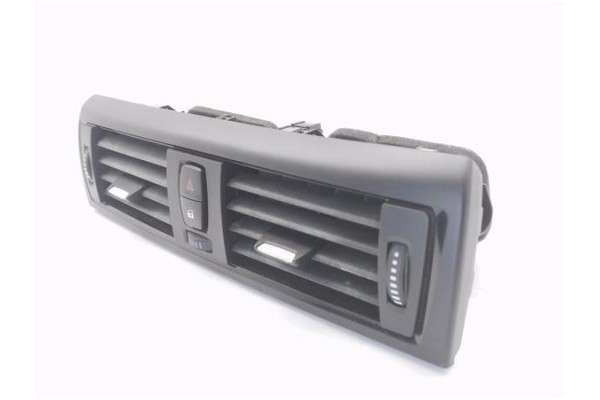 Recambio de rejilla entrada de aire para bmw serie 1 berlina 5p (f20) 1.6 118i referencia OEM IAM 920711611  