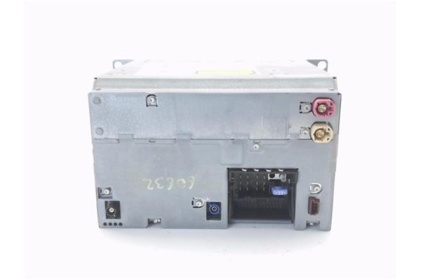 Recambio de autoradio para bmw serie 1 berlina 5p (f20) 1.6 118i referencia OEM IAM 928646401 6,08251E+11 