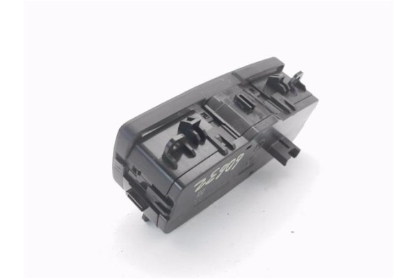 Recambio de mando de luces para bmw serie 1 berlina 5p (f20) 1.6 118i referencia OEM IAM 926530302  