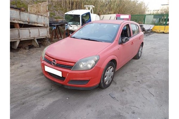 opel astra h berlina del año 2005