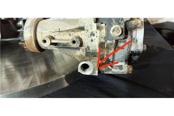 Recambio de caja cambios manual para mitsubishi pajero 2.5 td referencia OEM IAM M010S5B001 ME580805 