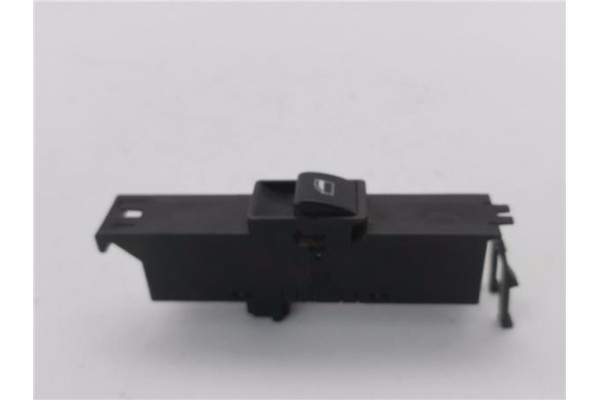 Recambio de mando elevalunas delantero izquierdo para bmw serie 3 berlina (e46) 1.9 318i referencia OEM IAM 6131838151  