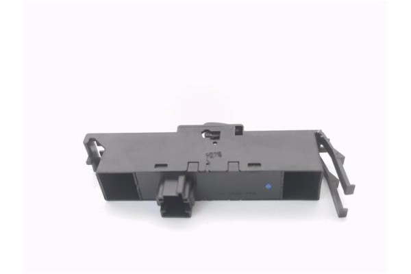 Recambio de mando elevalunas delantero izquierdo para bmw serie 3 berlina (e46) 1.9 318i referencia OEM IAM 6131838151  