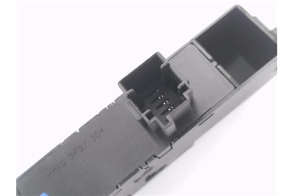 Recambio de mando elevalunas delantero izquierdo para bmw serie 3 berlina (e46) 1.9 318i referencia OEM IAM 6131838151  