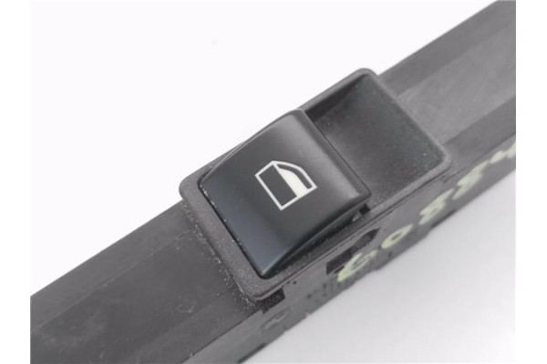 Recambio de mando elevalunas delantero izquierdo para bmw serie 3 berlina (e46) 1.9 318i referencia OEM IAM 6131838151  