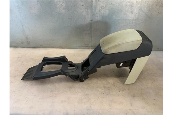 Recambio de reposabrazos para saab 9-3 berlina 1.9 tid referencia OEM IAM   