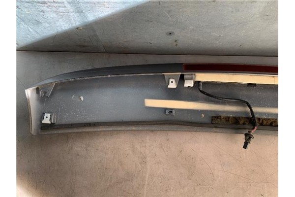 Recambio de aleron trasero para seat ibiza (6l1) 1.4 16v referencia OEM IAM 6L6827933D  