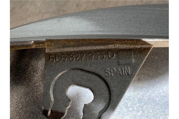 Recambio de aleron trasero para seat ibiza (6l1) 1.4 16v referencia OEM IAM 6L6827933D  