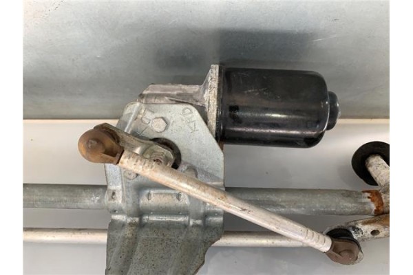 Recambio de motor limpiaparabrisas delantero para opel corsa c 1.2 club referencia OEM IAM 23001269 9114673 