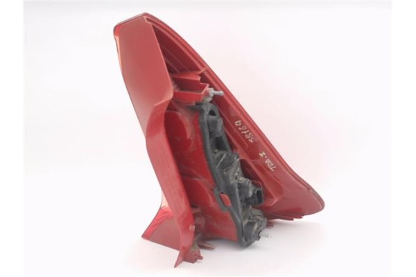 Recambio de piloto trasero izquierdo para citroen c4 berlina 1.4 16v referencia OEM IAM 9646801777 4CXX13405A 