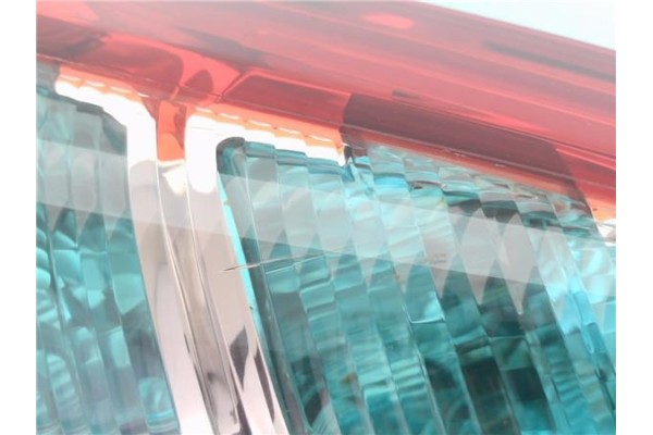 Recambio de piloto trasero izquierdo para citroen c4 berlina 1.4 16v referencia OEM IAM 9646801777 4CXX13405A 