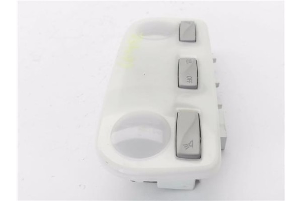 Recambio de luz interior techo para renault clio iii 1.5 dci (c/br1g) referencia OEM IAM 264300008R  
