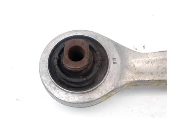 Recambio de brazo inferior delantero izquierdo para audi a4 berlina (b5) 1.8 t referencia OEM IAM 4D0407155J  