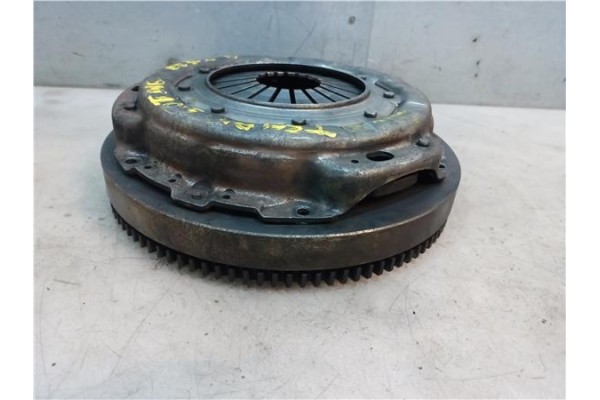 Recambio de kit embrague completo para nissan trade furgón 3.0 tdic referencia OEM IAM 300019C528  