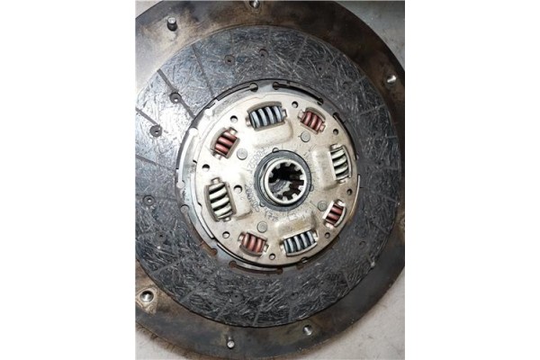 Recambio de kit embrague completo para nissan trade furgón 3.0 tdic referencia OEM IAM 300019C528  