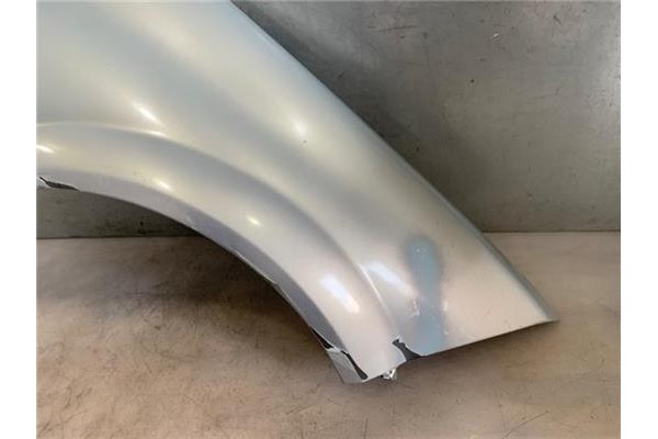 Recambio de aleta delantero derecha para renault megane ii (bm0/1_, cm0/1_) 1.9 dci (bm0g, cm0g) referencia OEM IAM 7701477187  