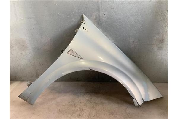 Recambio de aleta delantero derecha para renault megane ii (bm0/1_, cm0/1_) 1.9 dci (bm0g, cm0g) referencia OEM IAM 7701477187  