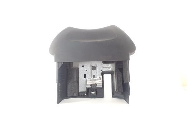 Recambio de embellecedor columna direccion para renault clio iii 1.5 dci (c/br1g) referencia OEM IAM 484710009R  