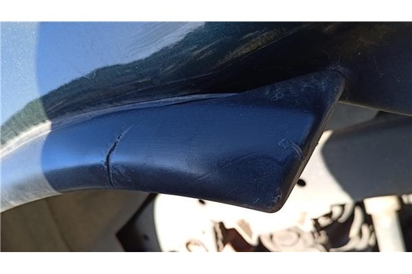 Recambio de aletin trasero izquierdo para nissan terrano ii (r20) 2.4 i 12v 4wd referencia OEM IAM   