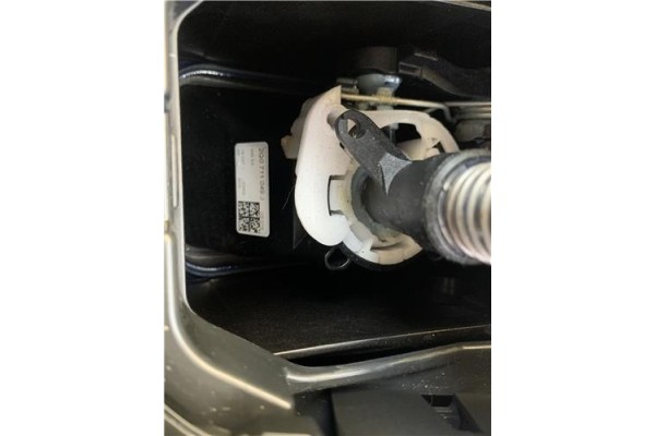 Recambio de palanca de cambio para seat ibiza (kj1) 1.0 style referencia OEM IAM 2Q0711049J  
