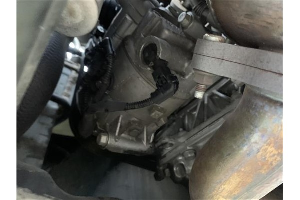 Recambio de compresor aire acond. para opel astra j berlina 5p 1.6 selective referencia OEM IAM 39201703  