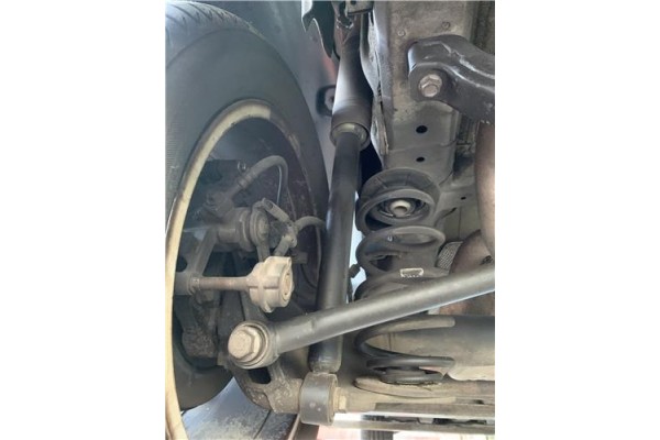 Recambio de amortiguador trasero izquierdo para opel astra j berlina 5p 1.6 selective referencia OEM IAM 13412740  