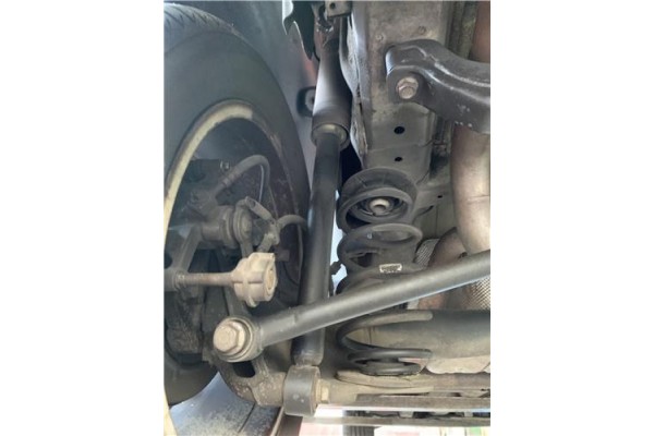 Recambio de amortiguador trasero izquierdo para opel astra j berlina 5p 1.6 selective referencia OEM IAM 13412740  