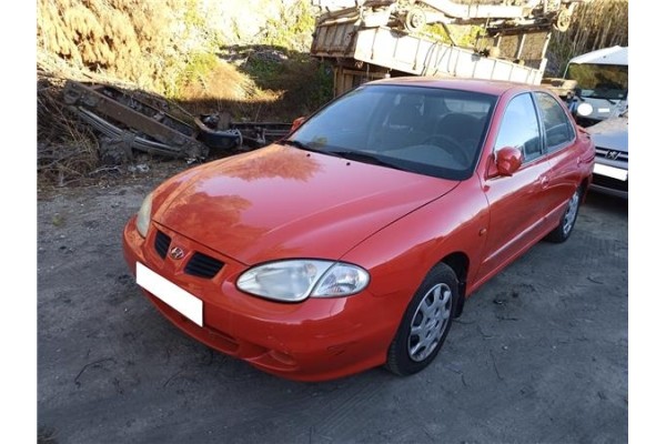 hyundai lantra berlina (rd) del año 1999