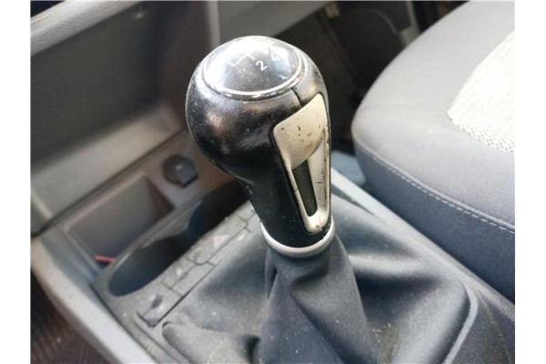 Recambio de palanca de cambio para seat ibiza berlina (6j5) 1.9 tdi referencia OEM IAM   
