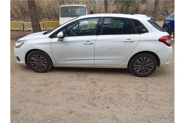 citroen c4 berlina del año 2011