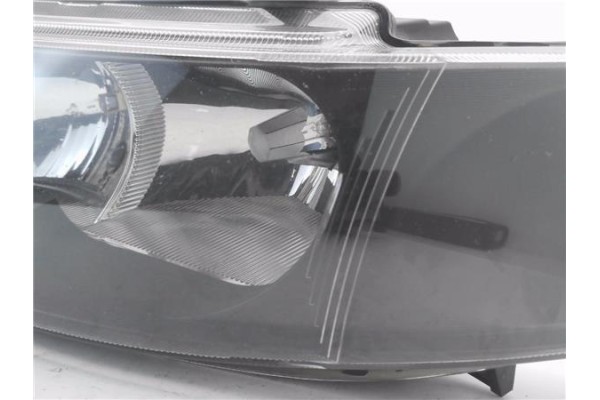 Recambio de faro delantero izquierdo para seat leon (1m1) 1.9 tdi referencia OEM IAM 1M1941001D 67742691 