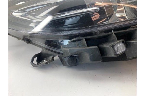 Recambio de faro delantero dcho para renault grand scénic iii (jz0/1_) 1.5 dci referencia OEM IAM 260108453R 89908593 