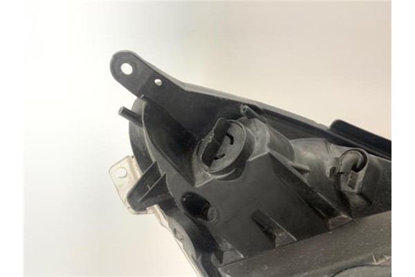 Recambio de faro delantero izquierdo para opel corsa d 1.2 referencia OEM IAM 13186381 89313290 