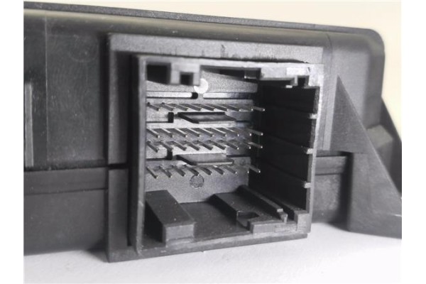 Recambio de centralita cierre para fiat stilo (192) 1.6 16v (192_xb1a) referencia OEM IAM 51711366 291715 