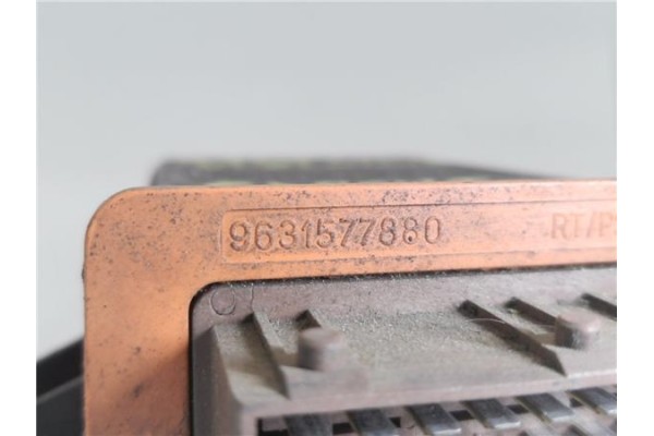 Recambio de caja reles para peugeot expert furgón (222) 1.9 d 70 referencia OEM IAM 9631577880  