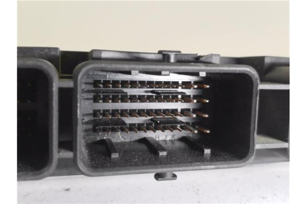 Recambio de centralita para citroen c4 berlina 1.6 collection referencia OEM IAM 9655943580 281011863 