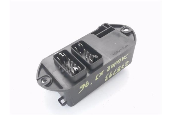 Recambio de caja fusibles/rele para jaguar xj (x300) 6 sovereign 4.0 referencia OEM IAM LNA2800AF 518620018 