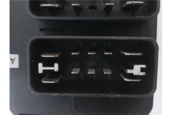 Recambio de caja fusibles/rele para jaguar xj (x300) 6 sovereign 4.0 referencia OEM IAM LNA2800AF 518620018 