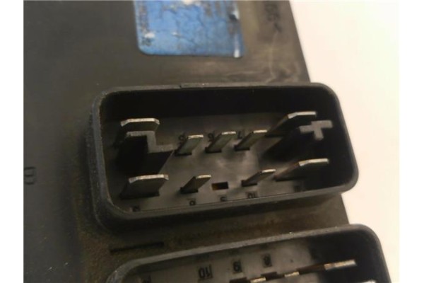 Recambio de caja fusibles/rele para jaguar xj (x300) 6 sovereign 4.0 referencia OEM IAM LNA2800DF 518623012 